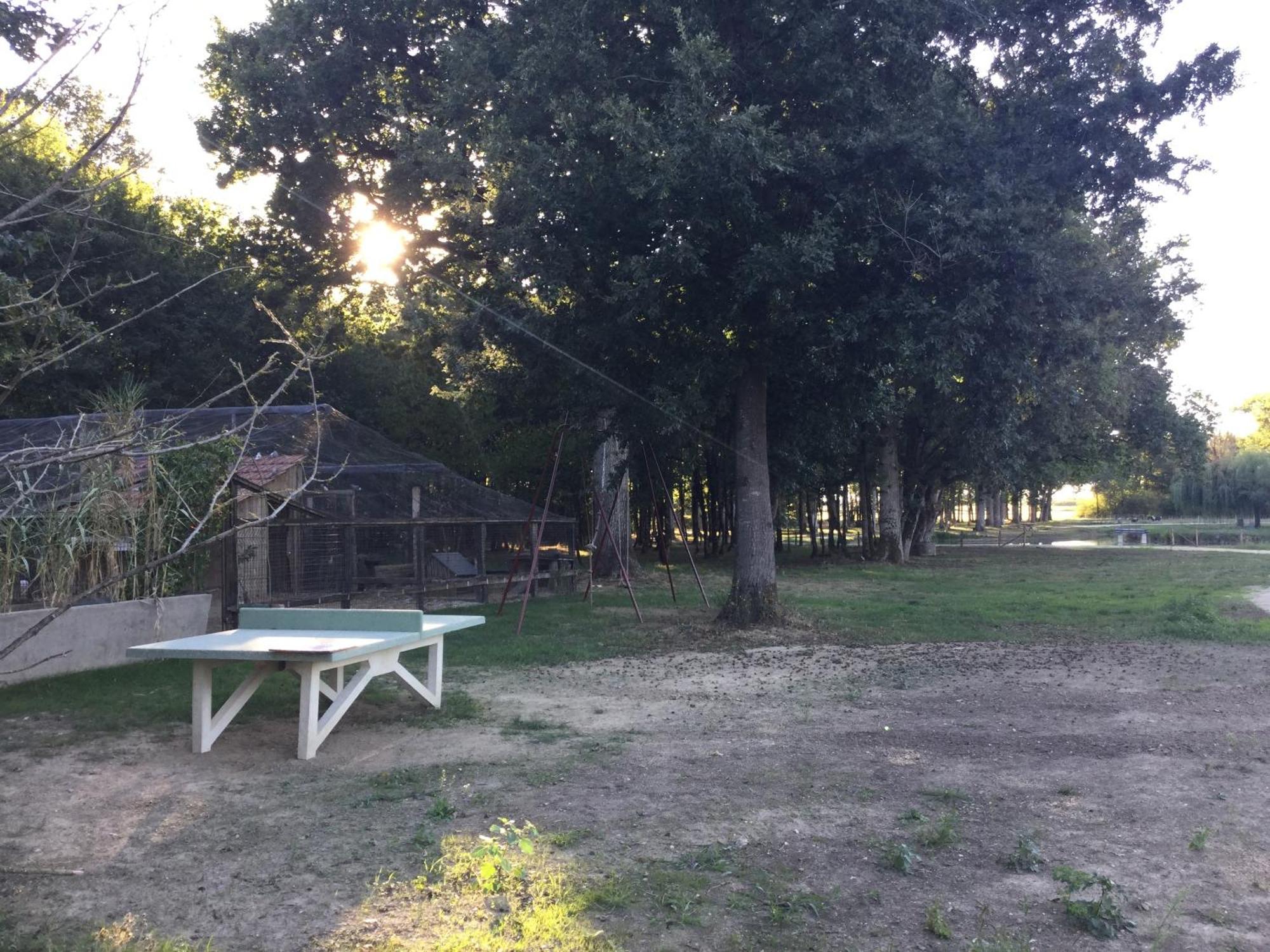 Colibri Loc - Insolite - 3 Etoiles - Parc - Etang - Familles - Soiree Ok Brigne Exterior foto
